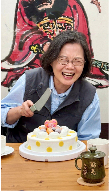 蔡英文70大寿 幕僚晒出高清照 网惊呼